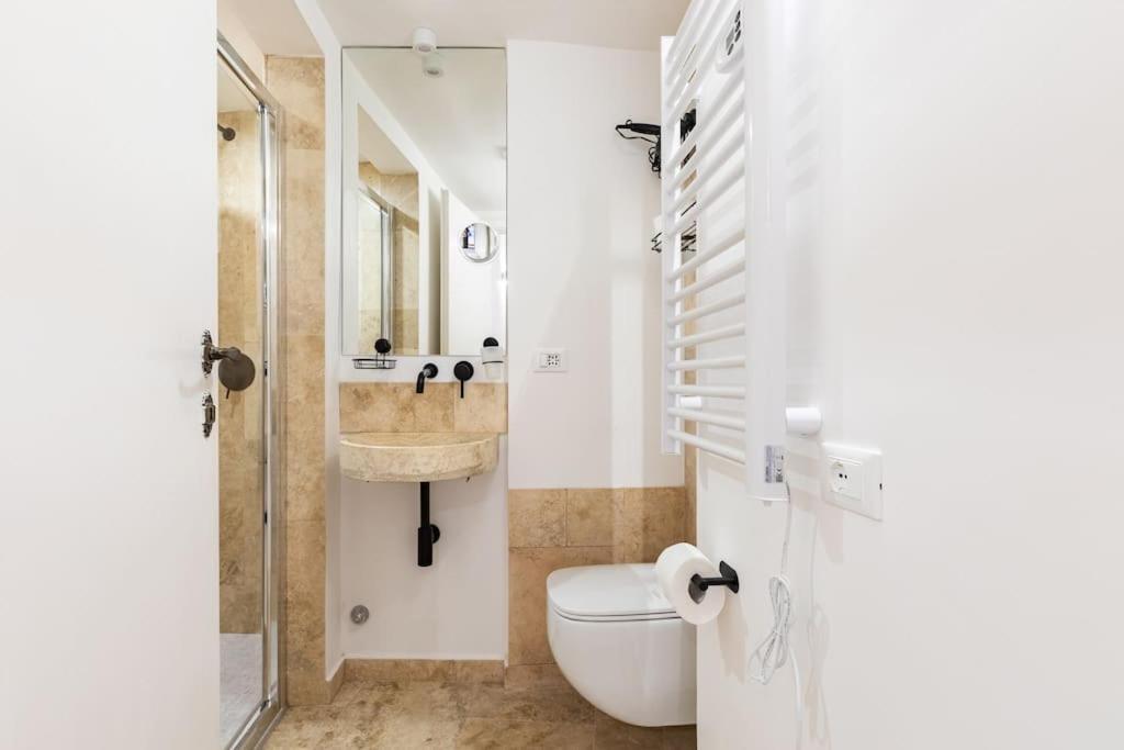 Appartamento Bottega Augustea Duplex In Monti *