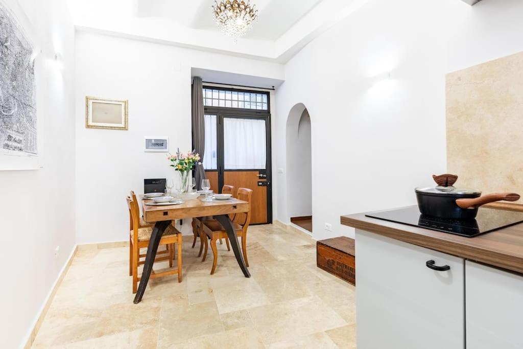 Appartamento Bottega Augustea Duplex In Monti