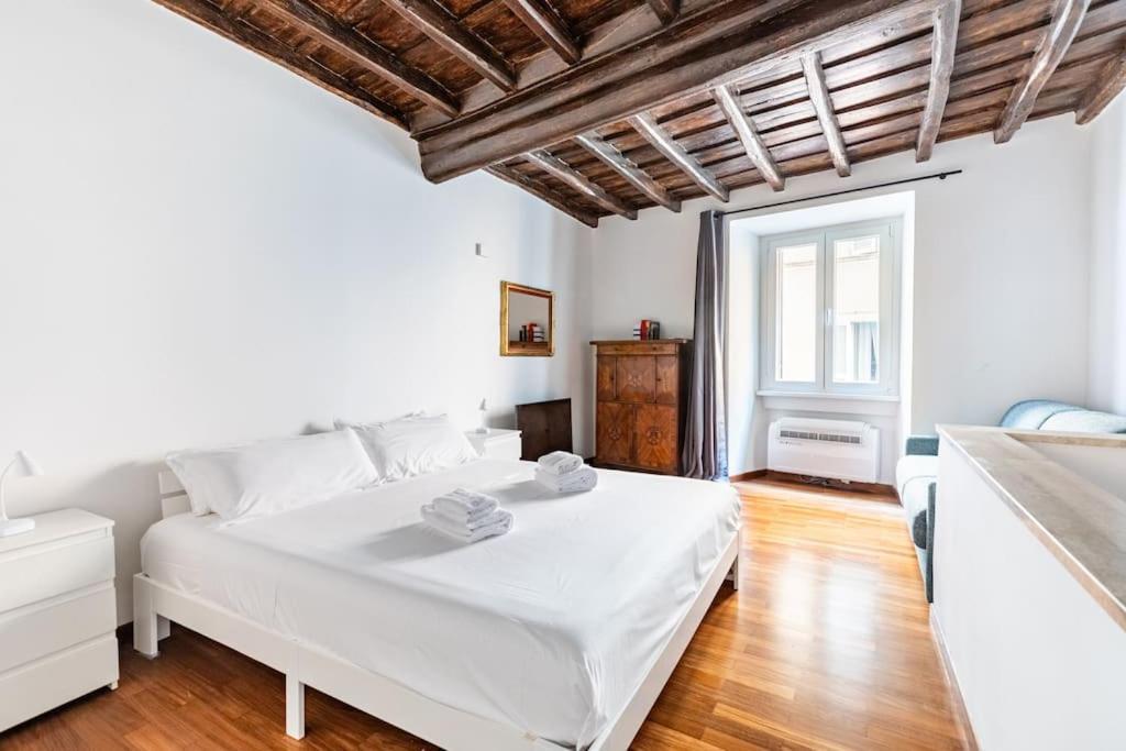 Bottega Augustea Duplex In Monti Roma